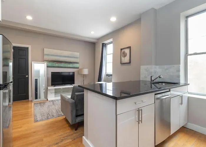 Renovated Lower Eastside 2Br Washer Dryer