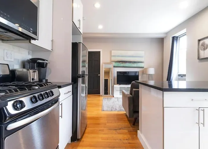 Renovated Lower Eastside 2Br Washer Dryer